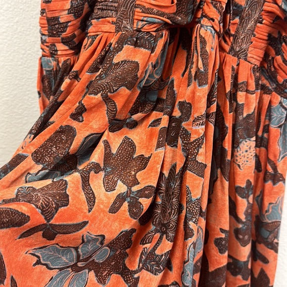 Anya open-back ruched floral-print silk-crepe maxi dress - Picture 6 of 11